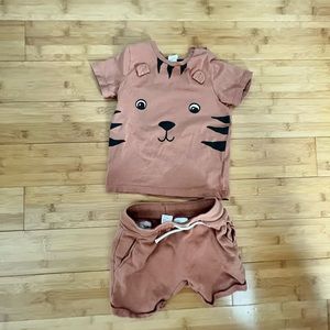 H&M baby toddler unisex outfit 12-18M